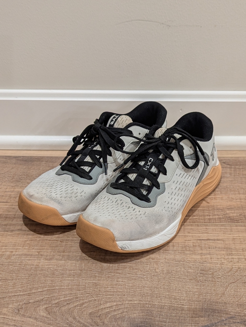 TYR CXT-1 Trainer Shoes Gray Gum Sole Cross Training Womens 8.5